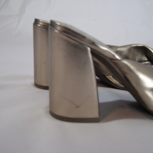 Dolce Vita Sandals Gold Knot Women's Size 6 DV Block Heel Slides - Picture 4 of 6